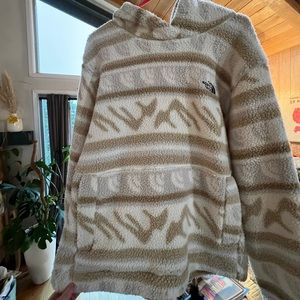 Men’s M north face campshire hoodie